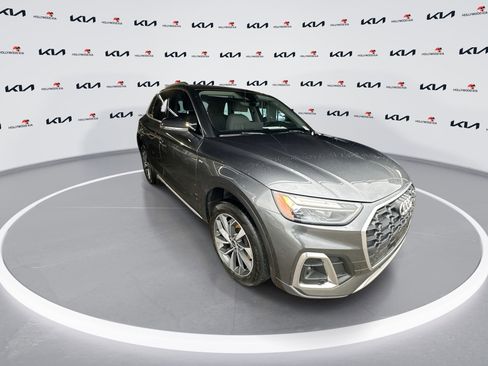 Used 2022 Audi Q5 2.0T Premium Plus image 2