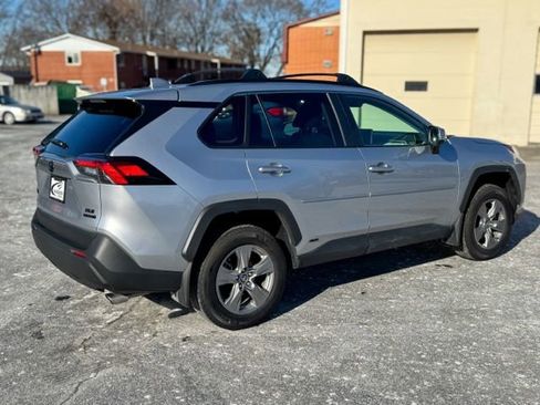 Used 2024 Toyota RAV4 XLE w/ Convenience Package image 8