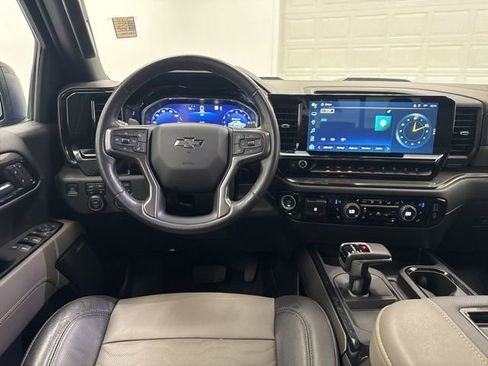 Used 2022 Chevrolet Silverado 1500 ZR2 AWD/4WD image 24