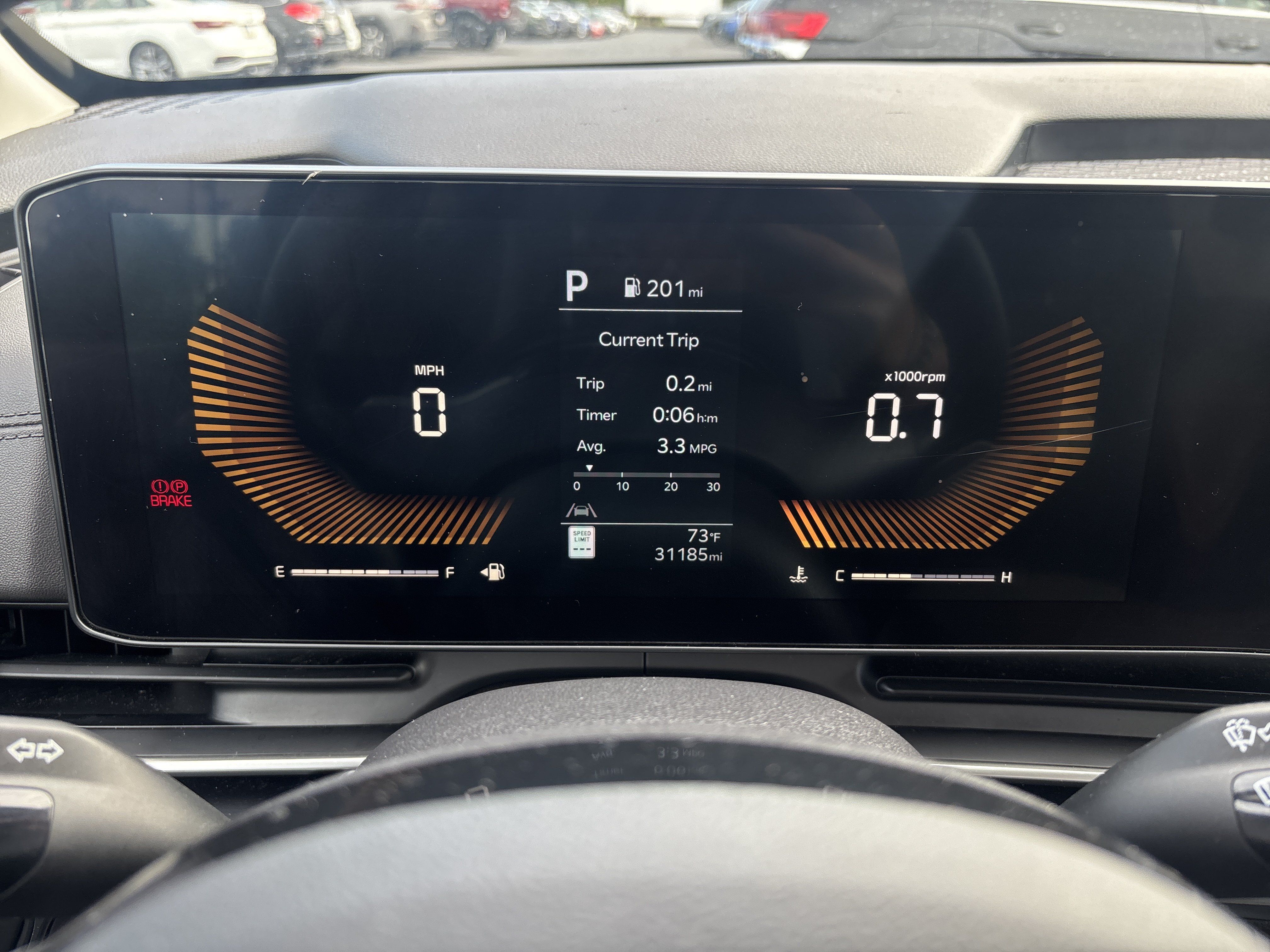 Used 2025 Kia Carnival FWD image 5