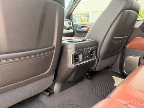 Used 2024 GMC Sierra 1500 Denali Ultimate AWD/4WD image 29