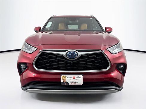 Used 2021 Toyota Highlander Platinum image 9