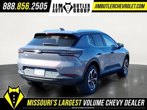 New 2026 Chevrolet Equinox EV LT image 4