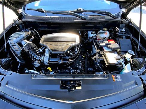 Used 2023 Cadillac XT6 Premium Luxury image 32