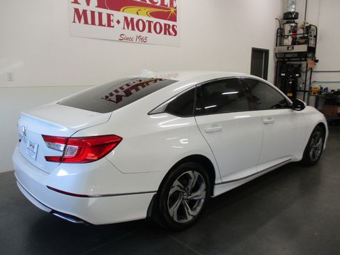 Used 2018 Honda Accord EX-L image 7