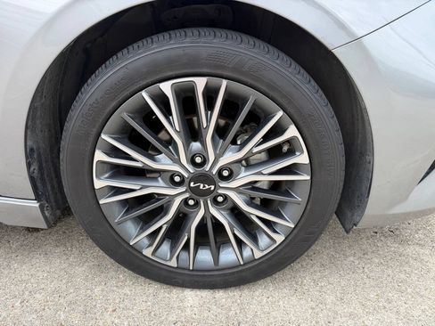 Used 2024 Kia Forte GT-Line FWD image 6