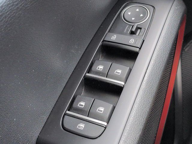 Used 2023 Kia Soul GT-Line w/ GT-Line Technology Package FWD image 25