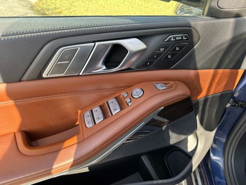 Used 2021 BMW X7 xDrive40i w/ Premium Package 2 image 19