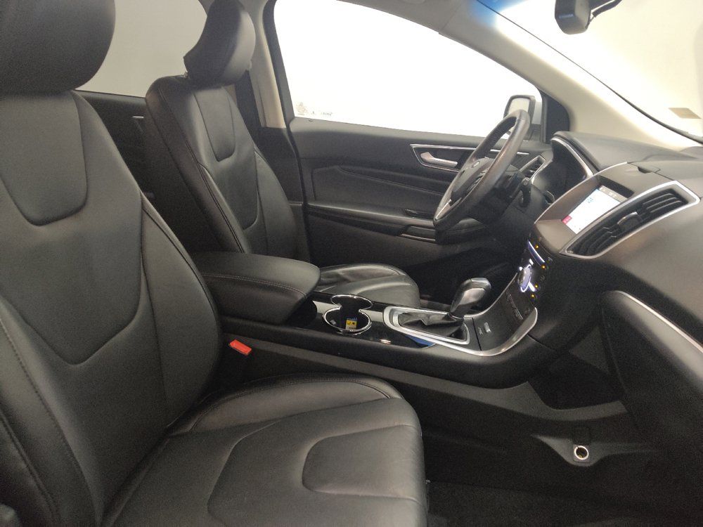 Used 2017 Ford Edge Titanium w/ Technology Package AWD/4WD image 21