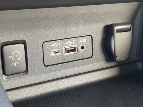 New 2025 Nissan Sentra SR w/ SR Premium Package image 21