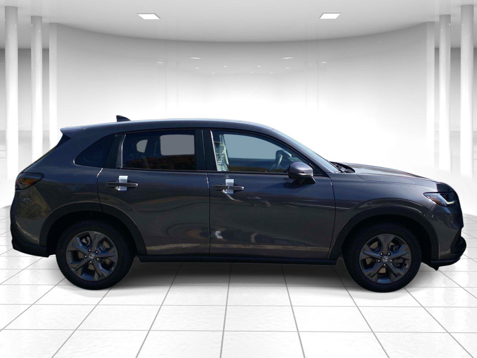New 2027 Honda HR-V LX image 2