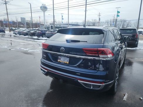 Used 2023 Volkswagen Atlas Cross Sport SEL Premium R-Line image 5