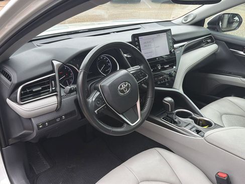 Used 2024 Toyota Camry XLE FWD image 20