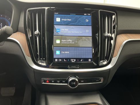 Used 2024 Volvo S60 B5 Plus image 17