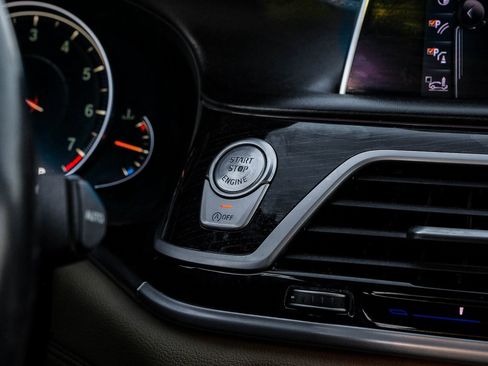 Used 2016 BMW 750i xDrive image 23