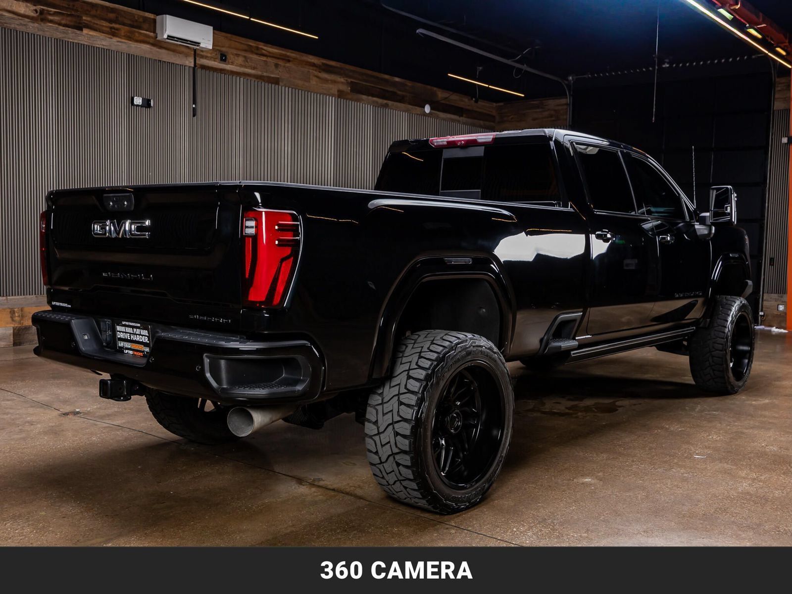 Used 2024 GMC Sierra 3500 Denali Ultimate AWD/4WD image 9