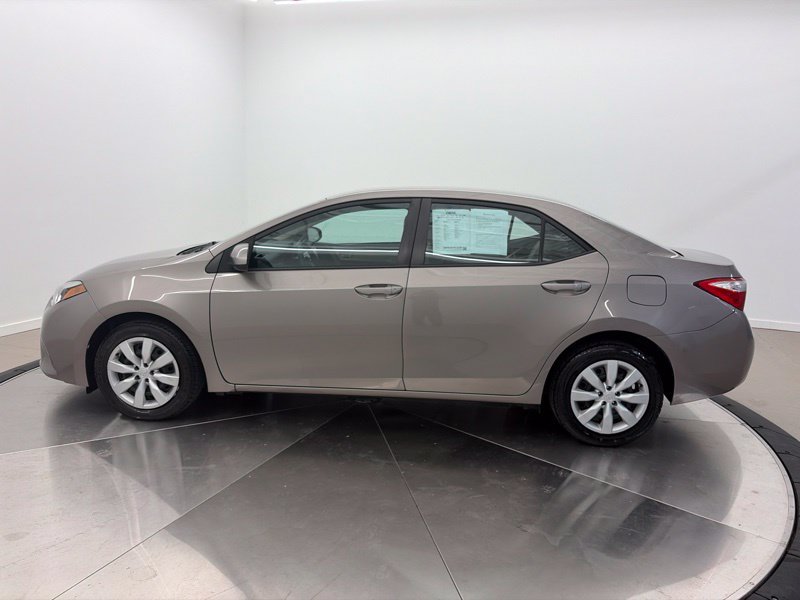 Used 2015 Toyota Corolla LE FWD image 6