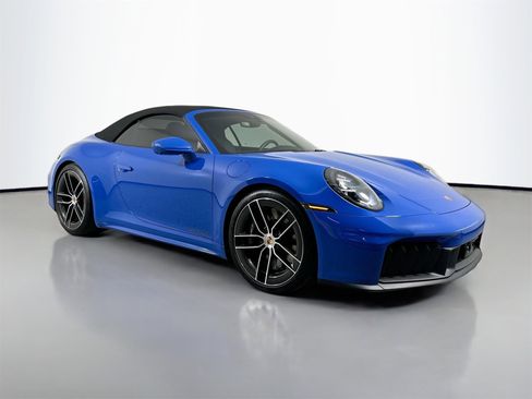 Certified 2025 Porsche 911 Carrera 4 GTS image 9