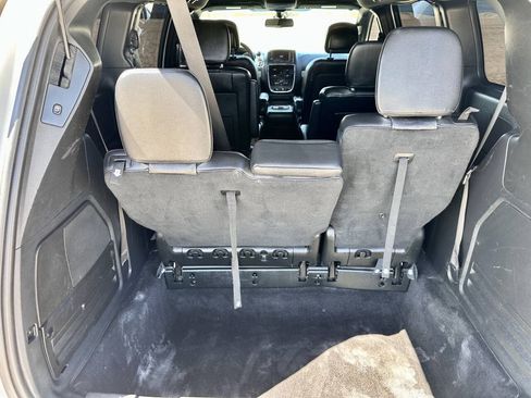 Used 2019 Dodge Grand Caravan GT FWD image 18