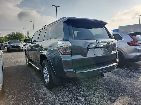 Used 2020 Toyota 4Runner SR5 RWD image 5