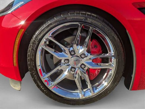 Used 2018 Chevrolet Corvette Stingray Coupe w/ 1LT image 21