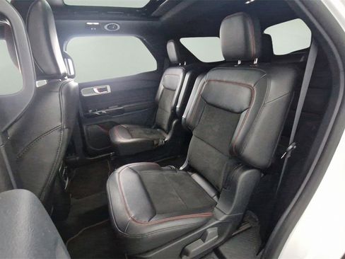 Used 2022 Ford Explorer ST-Line w/ Class IV Trailer Tow Package image 25