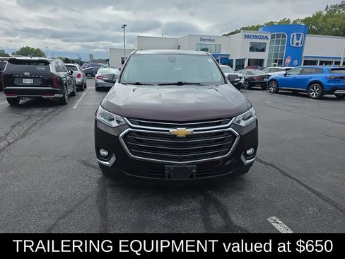 Used 2021 Chevrolet Traverse LT AWD/4WD image 2