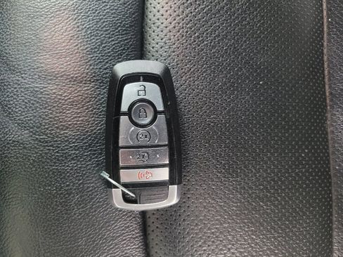 Used 2019 Ford Explorer Sport AWD/4WD image 32