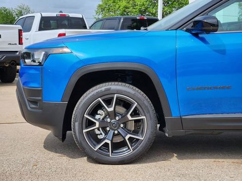 New 2026 Jeep Cherokee Overland image 6