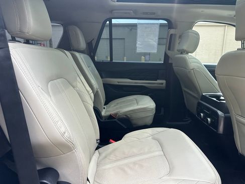Used 2021 Ford Expedition Max Platinum AWD/4WD image 17