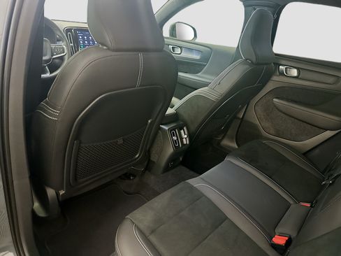 Used 2023 Volvo C40 P8 Recharge Plus w/ Protection Package Premier AWD/4WD image 29