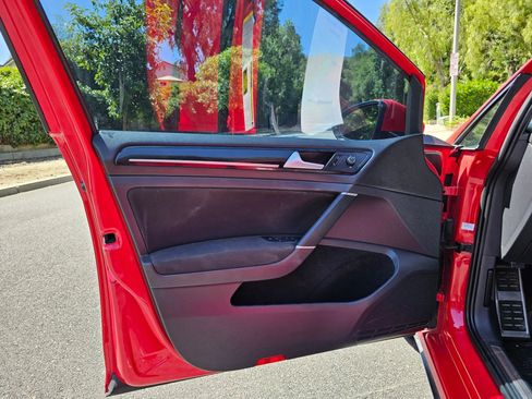 Used 2015 Volkswagen GTI S image 17