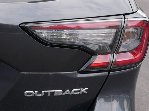 Used 2023 Subaru Outback Limited AWD/4WD image 17