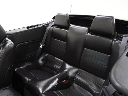 Used 2013 Ford Mustang Premium image 28