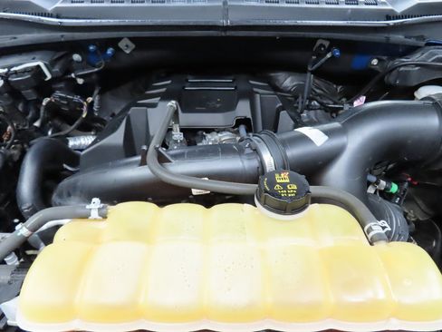 Used 2017 Ford F150 XLT w/ Equipment Group 302A Luxury image 25