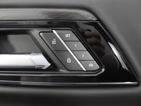 New 2026 GMC Yukon XL AT4 AWD/4WD image 16