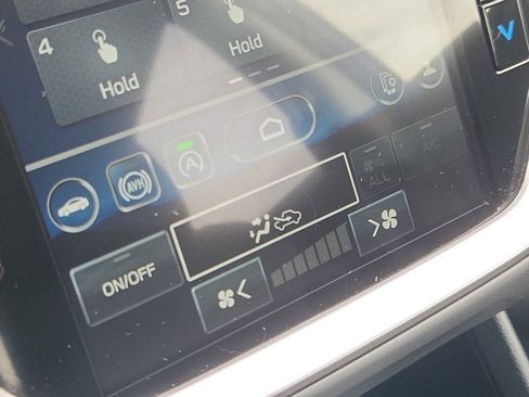 Used 2024 Subaru Crosstrek 2.0i Premium w/ Popular Package #4 image 24