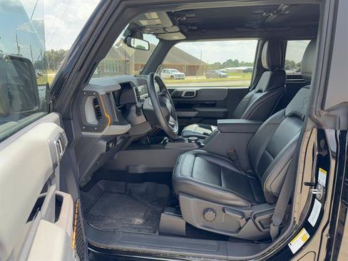 Used 2023 Ford Bronco Badlands AWD/4WD image 8