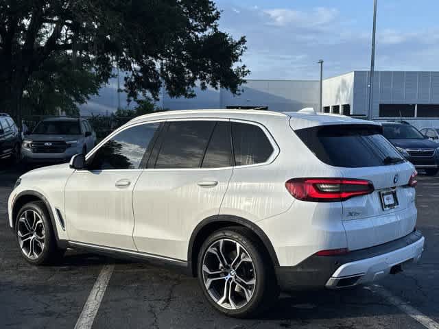 Used 2021 BMW X5 xDrive40i w/ Premium Package 3 AWD/4WD image 4