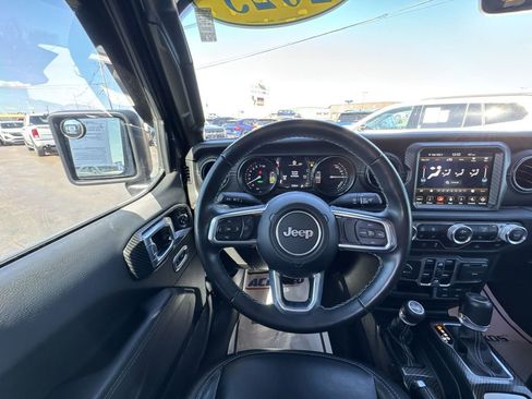 Used 2023 Jeep Wrangler Unlimited Sahara w/ Cold Weather Group AWD/4WD image 14