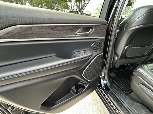 Certified 2021 Jeep Grand Cherokee L Limited AWD/4WD image 49