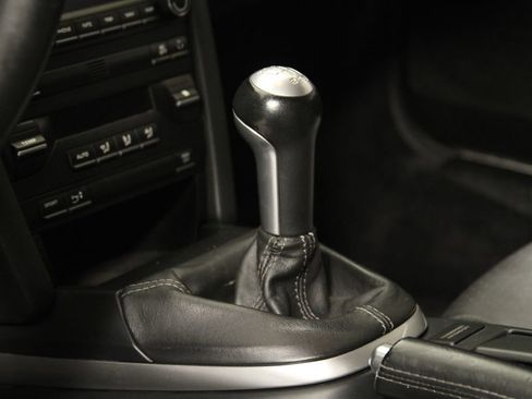 Used 2009 Porsche Cayman S image 9