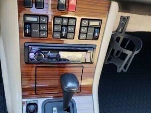 Used 1993 Mercedes-Benz 300 SD Sedan image 18