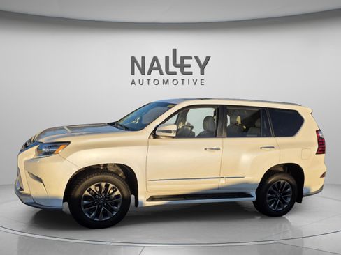Used 2019 Lexus GX 460 Luxury image 2
