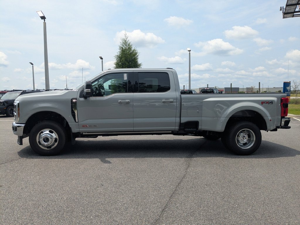 New 2026 Ford F350 Lariat w/ Lariat Ultimate Package AWD/4WD image 8