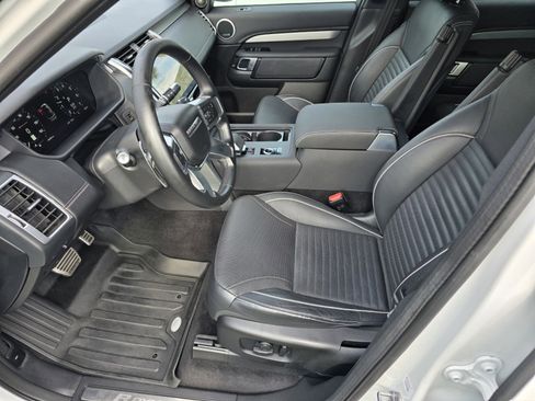 Certified 2022 Land Rover Discovery HSE R-Dynamic AWD/4WD image 10