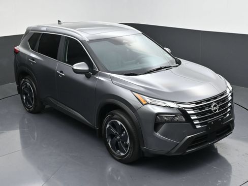 Used 2026 Nissan Rogue SV w/ SV Premium Package AWD/4WD image 46