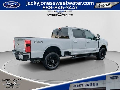 New 2026 Ford F350 Lariat w/ Black Appearance Package image 8