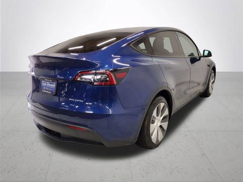 Used 2021 Tesla Model Y Long Range AWD/4WD image 13
