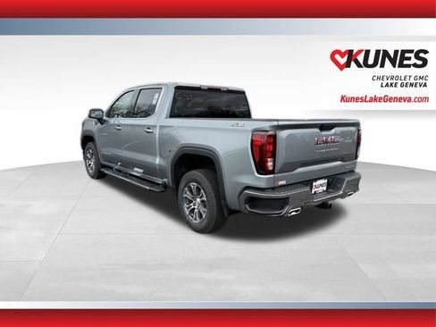 New 2026 GMC Sierra 1500 SLE image 8